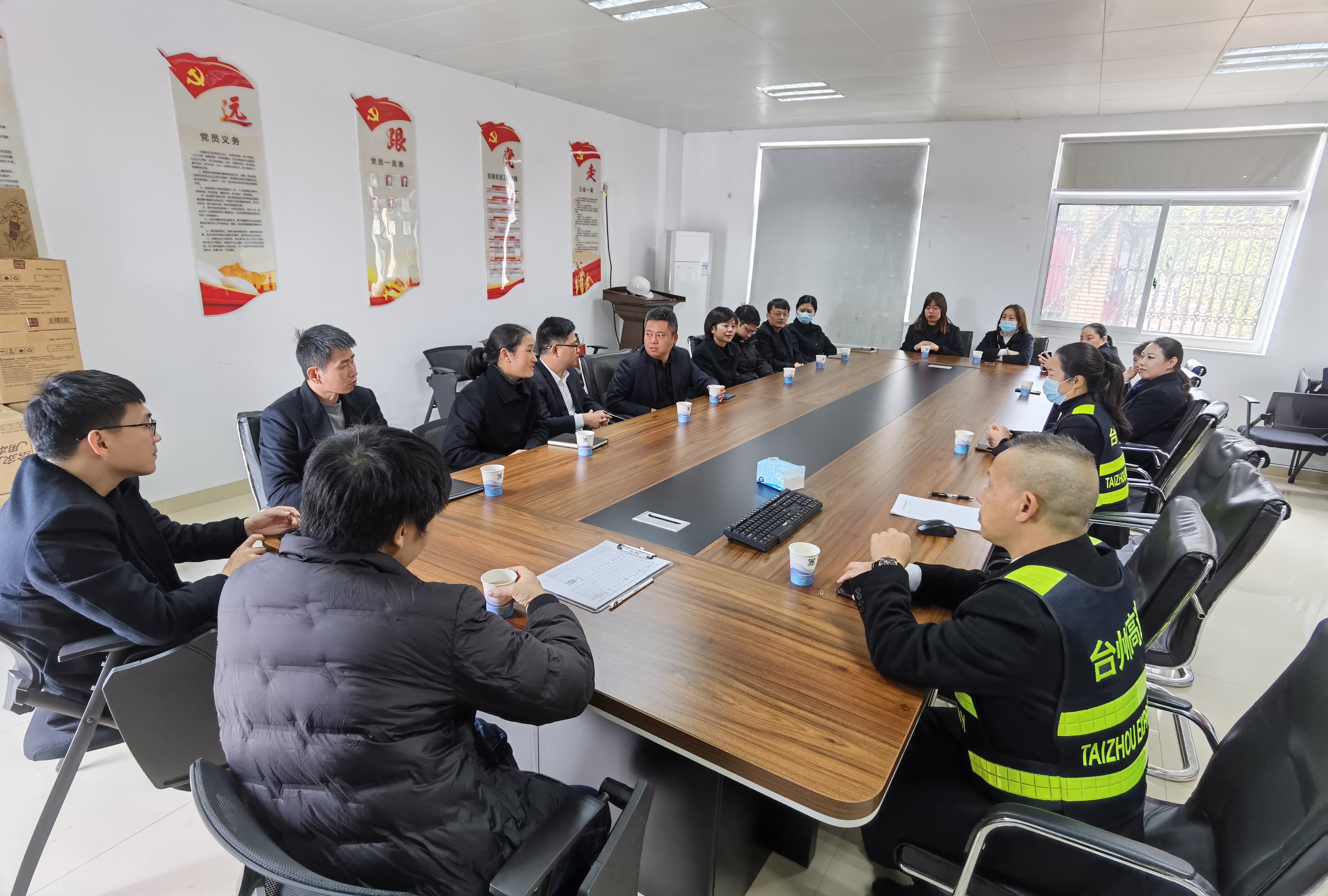 1639384025733950.jpg 1092eaf77d4a936d44f4ad1237c1413.jpg